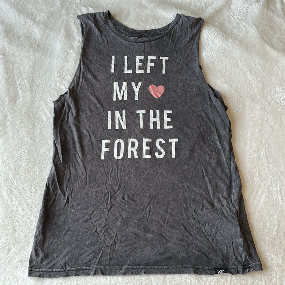 10 Tree I Left My Heart In The Forest Sleeveless Shirt